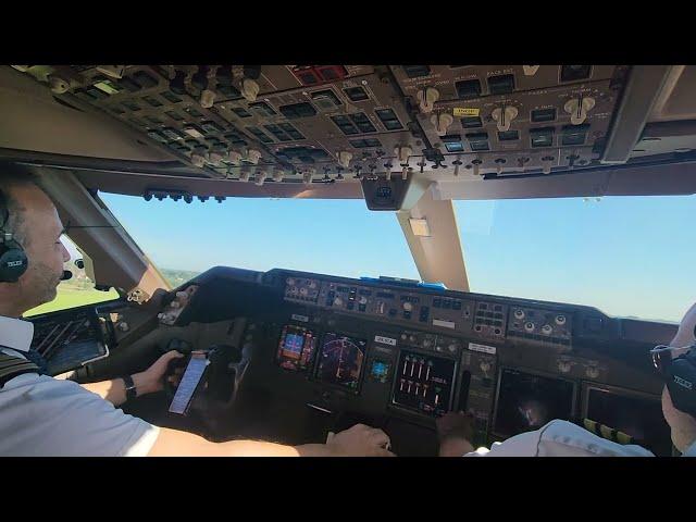 Boeing 747 Takeoff on a Beautiful Day: Perfect Teamwork from the Cockpit