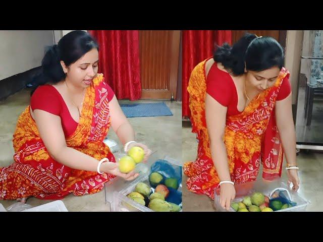 Fruits organization in fridge 