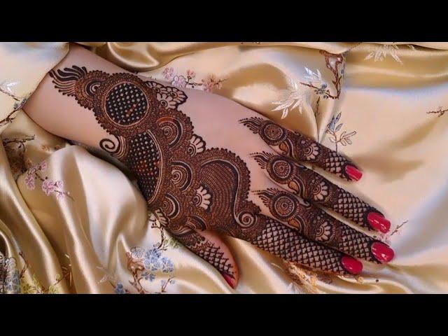 Simple And Stylish Back Hand Mehendi Design/Easy Check Mehndi Design