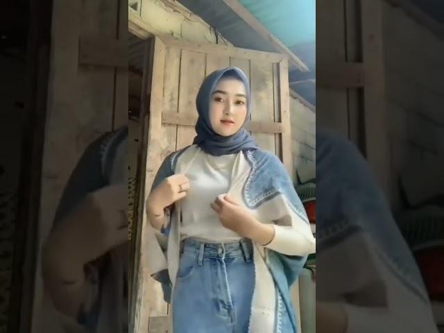 tik tok hijab cewek cantik#shorts