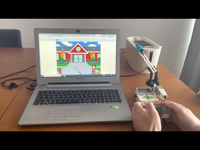 Build a fire extinguisher to put out a fire! Scratch + Lego Mindstorms EV3 
