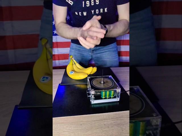  Banana peel - science experiment with lightning #shorts