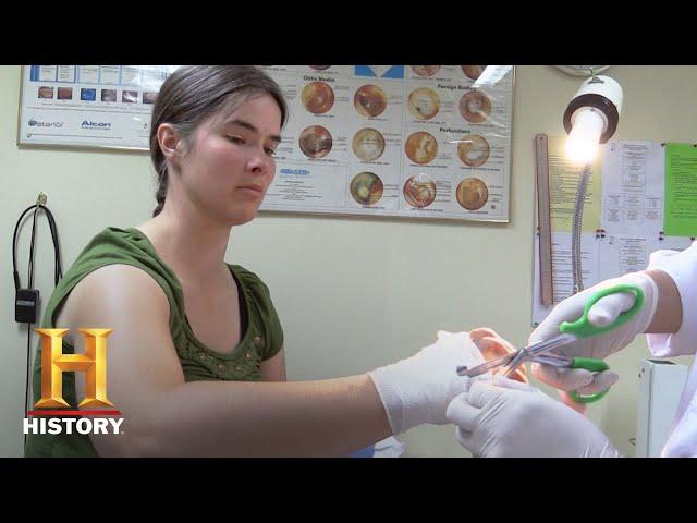 Alone: Bonus - Carleigh’s Hook Removal (Season 5) | History