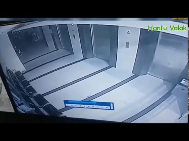 10 penampakan hantu terekam CCTV rumah sakit.