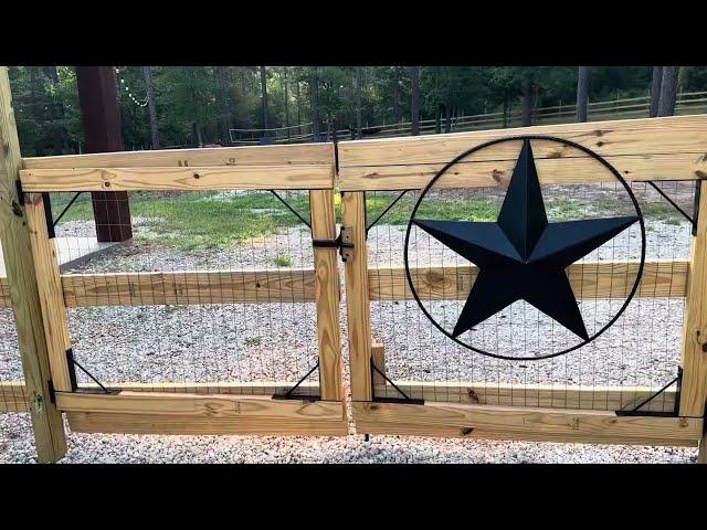 Lazy Pines Texas: Big Cabin Fenced Yard.  Find us at lazypinescabins.com