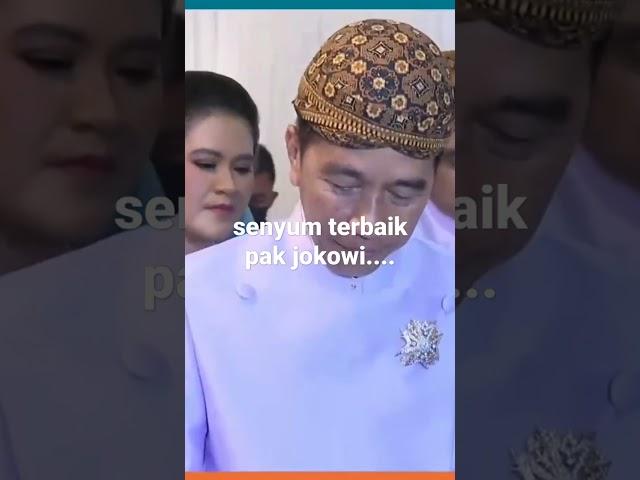 SENYUM TERBAIK PAK JOKOWI