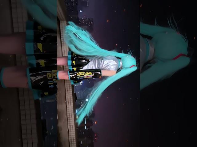 _穿越未来|||#初音未来[话题]# #miku[话题]#|| #cos #comiccon #athlete #anime #celebritynews #코스프레