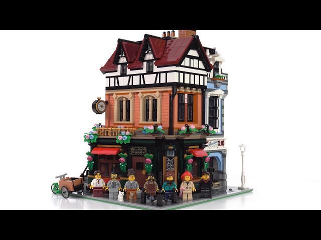 LEGO Icons Modular Tudor Corner review! 10350 #NotSponsored  --  One of the Greatest of All Time