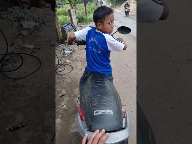 bocil kabur bawa motor emaknya  kacauuu!!! #shorts #fyp #balapliar #meme