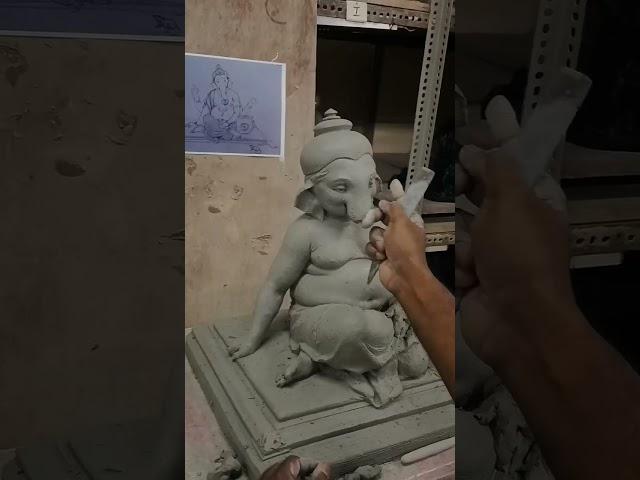 Murtikar Vishal Shinde in making of Eco-Ganesha Idol