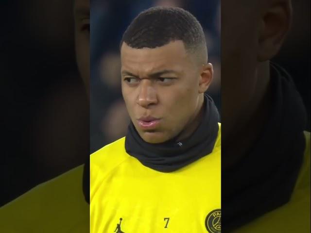 Mbappé’s reaction to Neymar’s free kick during warmup 