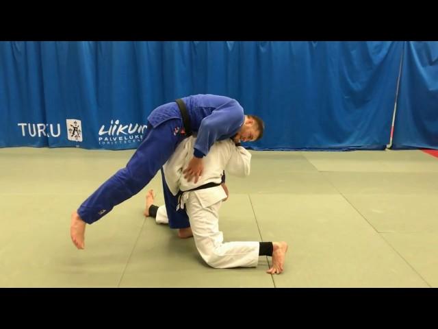 Дзюдо. Бросок бычок. Judo. Kata otoshi. Kata guruma.