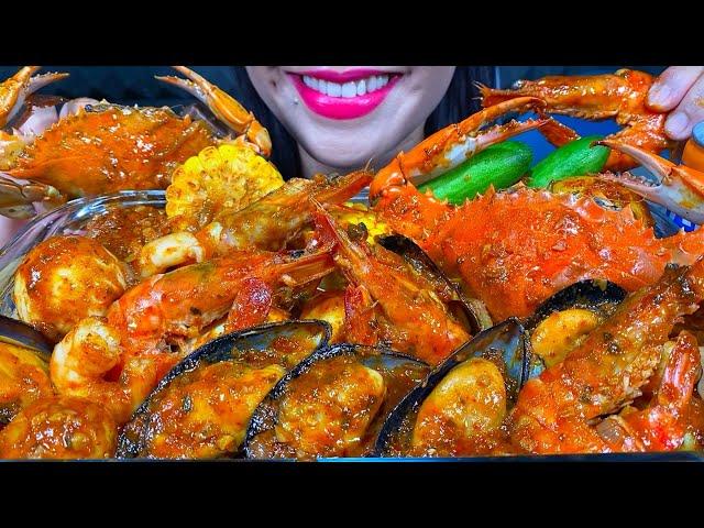 ASMR SEAFOOD BOIL IN SPICY BUTTER SAUCE *makanan laut pedas* 먹방 MUKBANG MASSIVE Eating Sounds