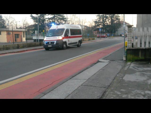 [CRI] Ambulanza rientra in codice rosso all'ospedale di Vigevano