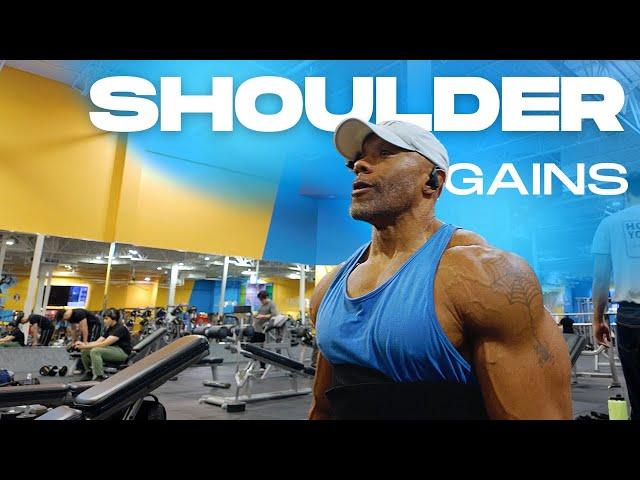 Side & Rear Delt Focus: Light Weights, Supersets, & Isolation Tips