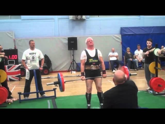 65year old rob todd deadlifts 170kg and breaks world record