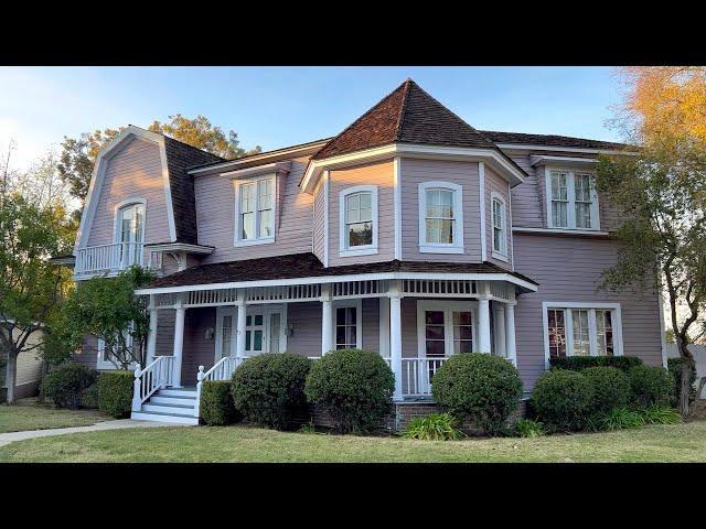 Studio Tour - Desperate Housewives Wisteria Lane | Colonial Street | Universal Studios Lot (2022)