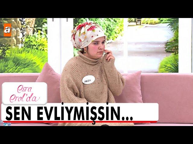 Tüm Türkiye'nin önünde terk edildi!  - Esra Erol'da