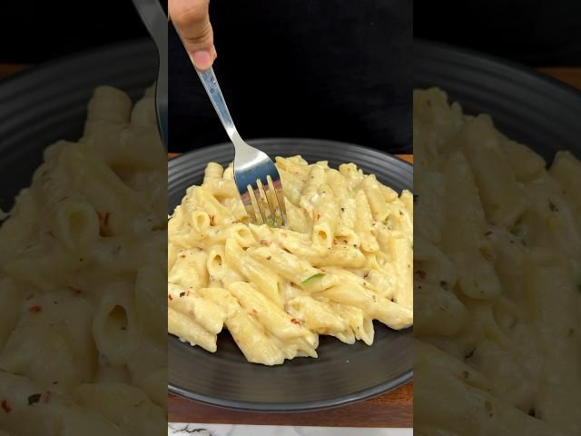 Cheesy White Sauce Pasta ASMR Cooking #shorts #food #cooking #asmr #crunchytreats #recipe #pasta