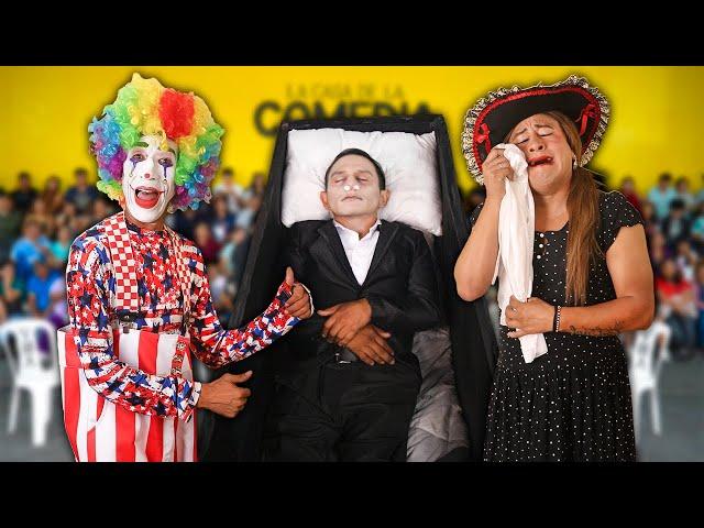 Payaso anima velorio en La Casa de la Comedia | T-7 (EP - 70)