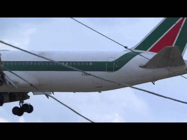 Alitalia Boeing 767-33A/ER Landing Runway 10 as AZA #628 from LIRF / FCO to Chicago O'Hare