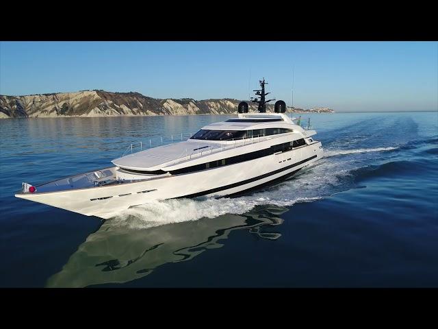 Agora III by ISA Yachts | yachtemoceans.com