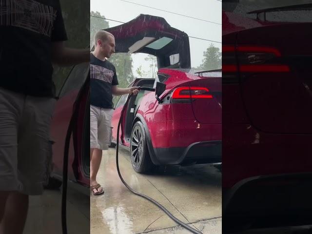 Tesla Model X Falcon Wing Doors Versus RAIN