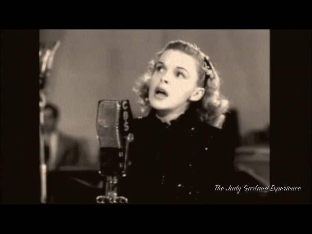 JUDY GARLAND at 21 singing OVER THE RAINBOW remastered audio