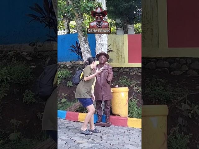 HUMAN STATUE PRANK #kenaprank #prankpatung #prankpatunghidup #cowboyprank