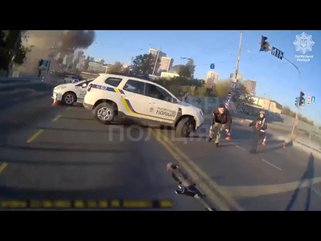 Полиция Киева расстреляла иранский-дрон в момент атаки / Полное видео с центра Киева 17.10