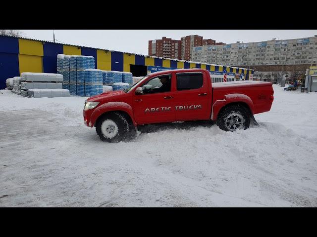 Toyota hilux arctic truck 1 метр снега