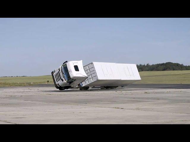 Scania's side curtain airbags keep drivers safe