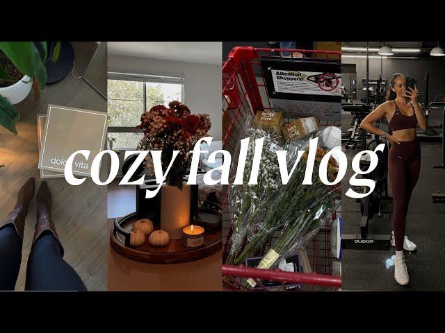 a cozy fall vlog: decorating for fall, pumpkin cold foam, trader joes haul & leg day at the gym