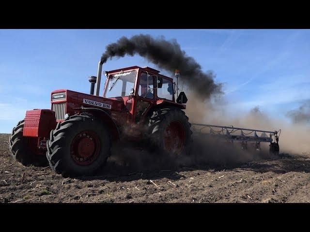 Volvo BM814 Going Strong in Field Ploughing w/ 6-Furrow Plough | PURE SOUND | Danish Agriculture