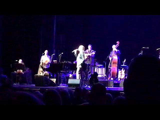 Pink Martini: Edna Vazquez sings “Besame Mucho” (by Fans of Pink Martini Facebook Group)