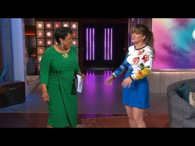 3News' Danita Harris talks with Kelly Clarkson about Good Neighbor, 2024 Paris Olympics