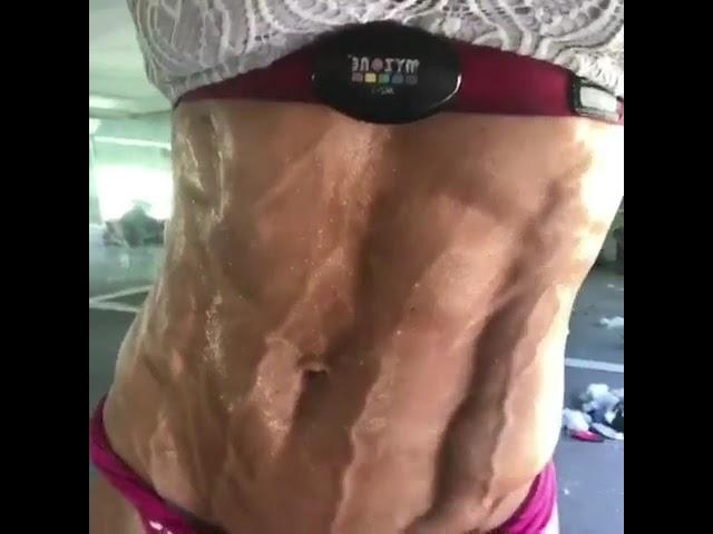 FBB Jenny Worth vascular abs and quads flex