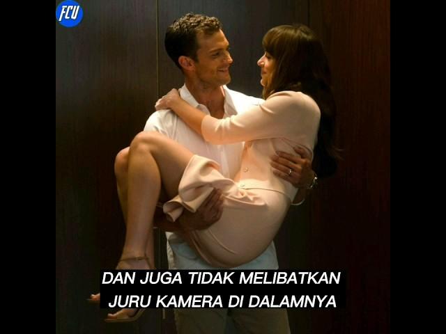 Adegan ranjang di film Fifty Shades of Grey, dilakukan di ruangan tersendiri yang tertutup.