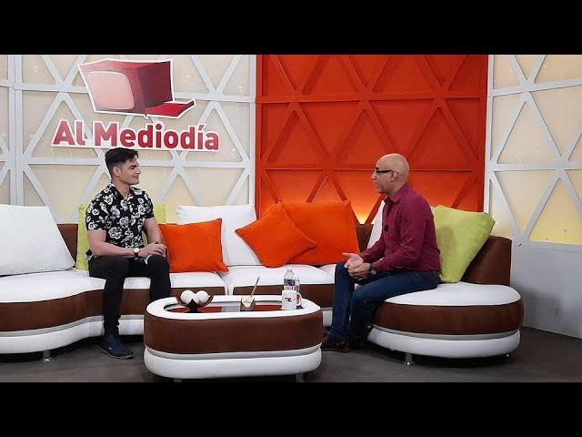 Leyber Gomez en el programa Al Mediodía promocionando las novedades de Conexion Cuba en 2021