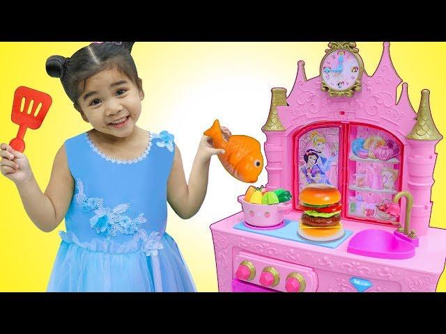 Suri Pretend Play w/ Food Toys for Princess Kitchen