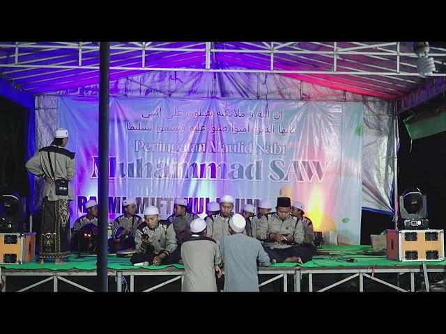 Persiapan Peringatan Maulid Nabi Muhammad SAW di RA. MI. Miftahul Ulum Slambrit