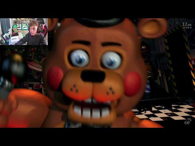 Five nights at Freddy's unlimited costume night: I FINALLY USED THE D COIN!