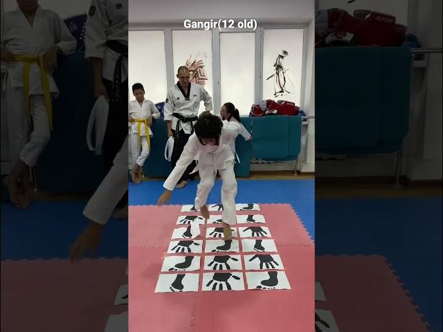 Logic games with students #karate #taekwondo #game #logic #lifehacks #streetfight #mma #farakicks