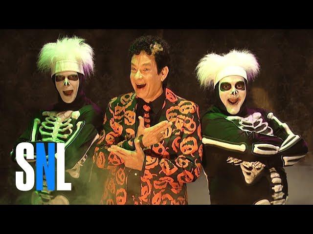 Haunted Elevator (ft. David S. Pumpkins) - SNL