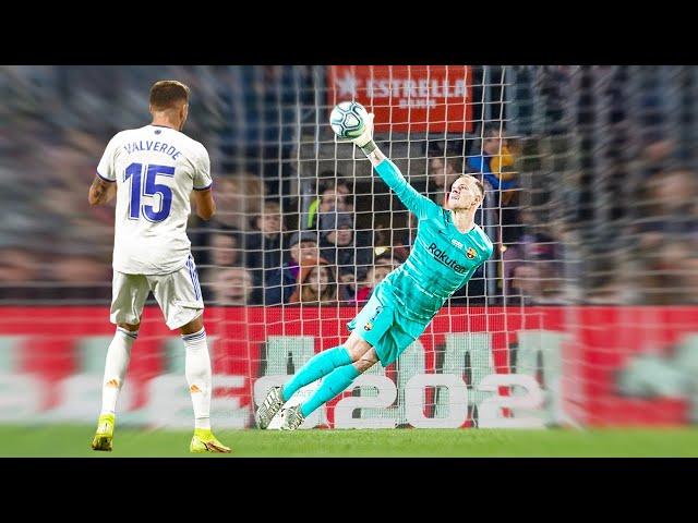 Incredible Goalkeeper Saves Of The Year 2021