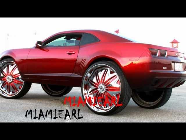 Mayra's Brandy Wine Chevy Camaro on 32" Davin PWRFL Floaters