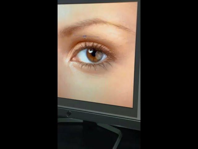 Creating Realistic Details in the Eyes Using Adobe Photoshop. #shorts