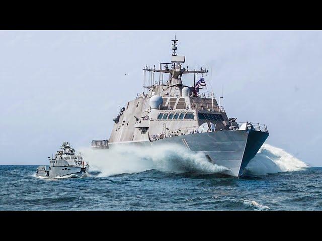 Life Inside US Massive Combat Ship Patrolling the Sea at Super High Speed