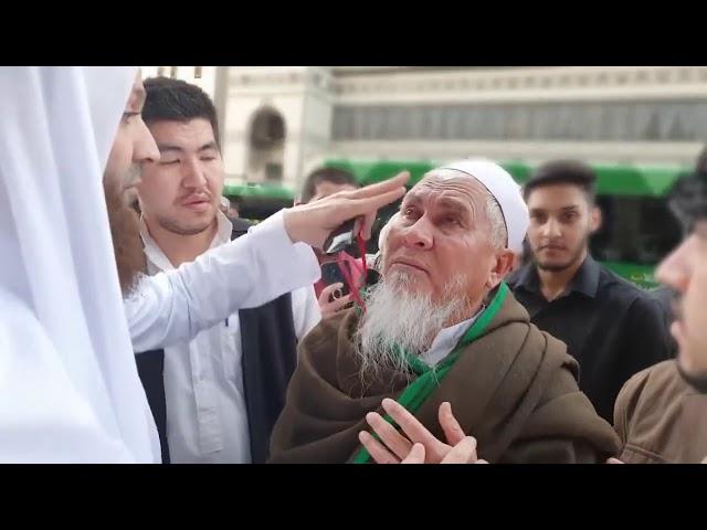 For the first time in the history of Saudi Arabia in Medina, this blind Sheikh appears