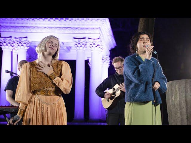 AURORA & Silvana Estrada — Cure For Me (Live)